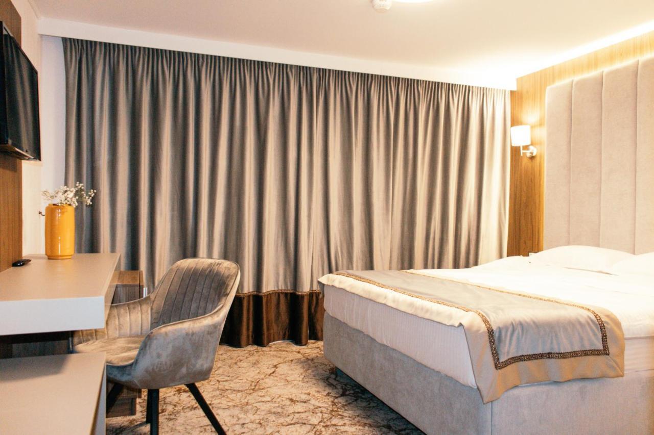 Bloom Hotel Căciulata